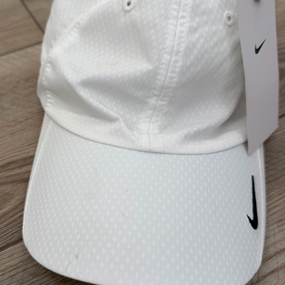 Nike Heritage86 White Dri-FIT Cap. unisex adult cap NWT - Picture 6 of 6